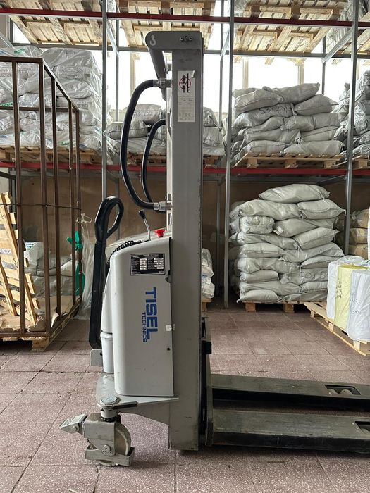 Продам электрический штабелёр