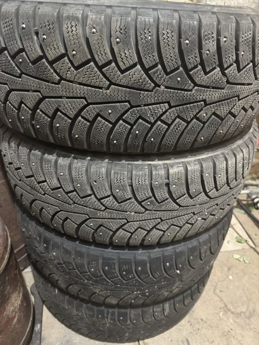 Продам зимние шины, покрышки 205/60R16
