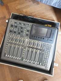 Mixer audio, digital, Behringer X32 Compact, folosit rar + flight case