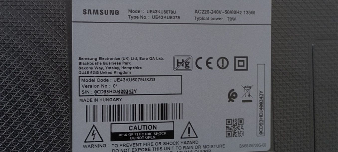 Телевизор Samsung UE43KU6079U - UHD 4K - 43 инча смарт тв.