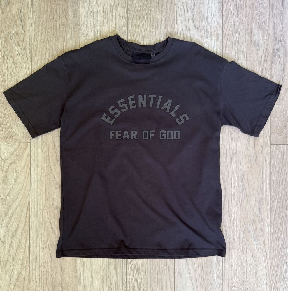 Essentials Fear of God летен екип