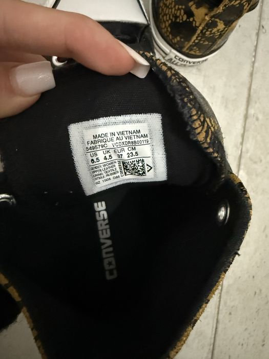 Adidasi Converse