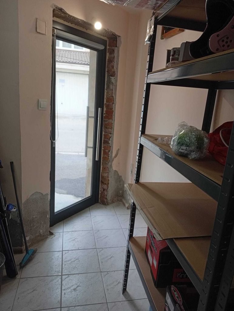 Продава се Офис в Хасково, Център - 10 кв.м за 1785 €/кв.м - Снимка #4