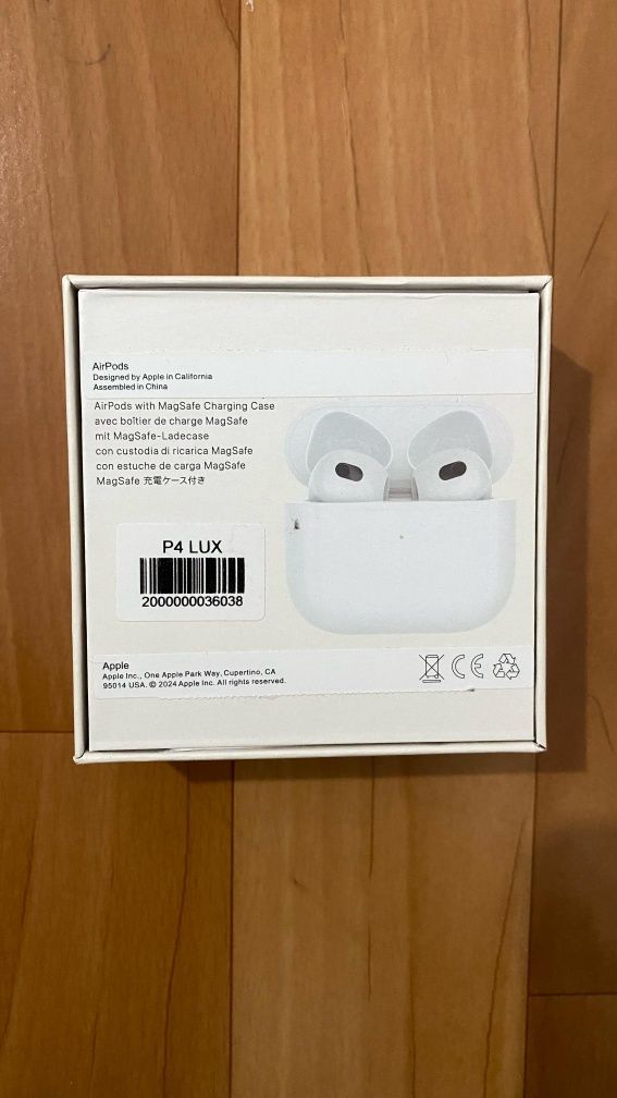 AirPods 4 premium