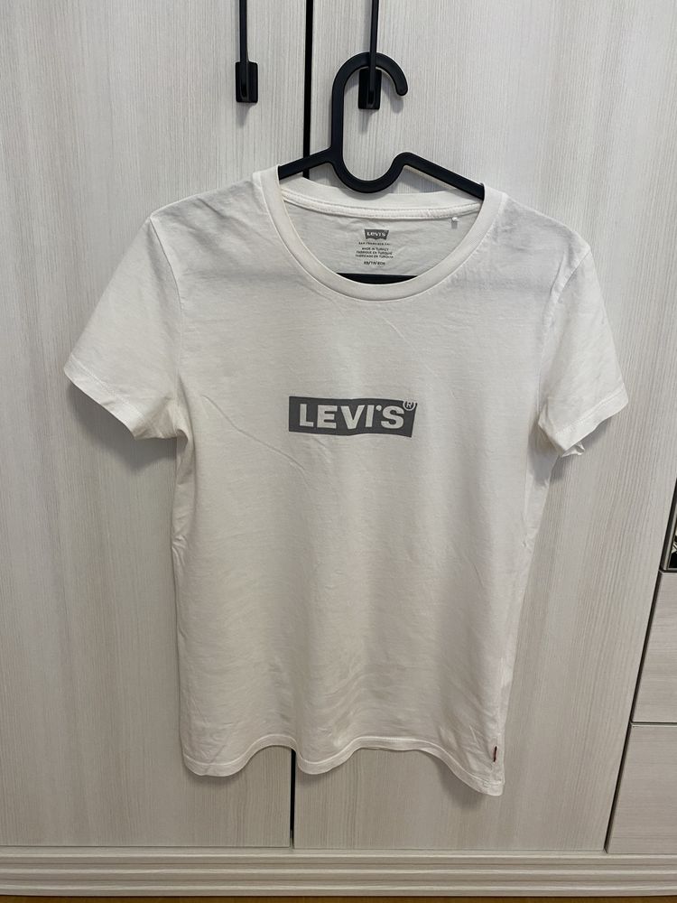 Tricou Levi’s alb