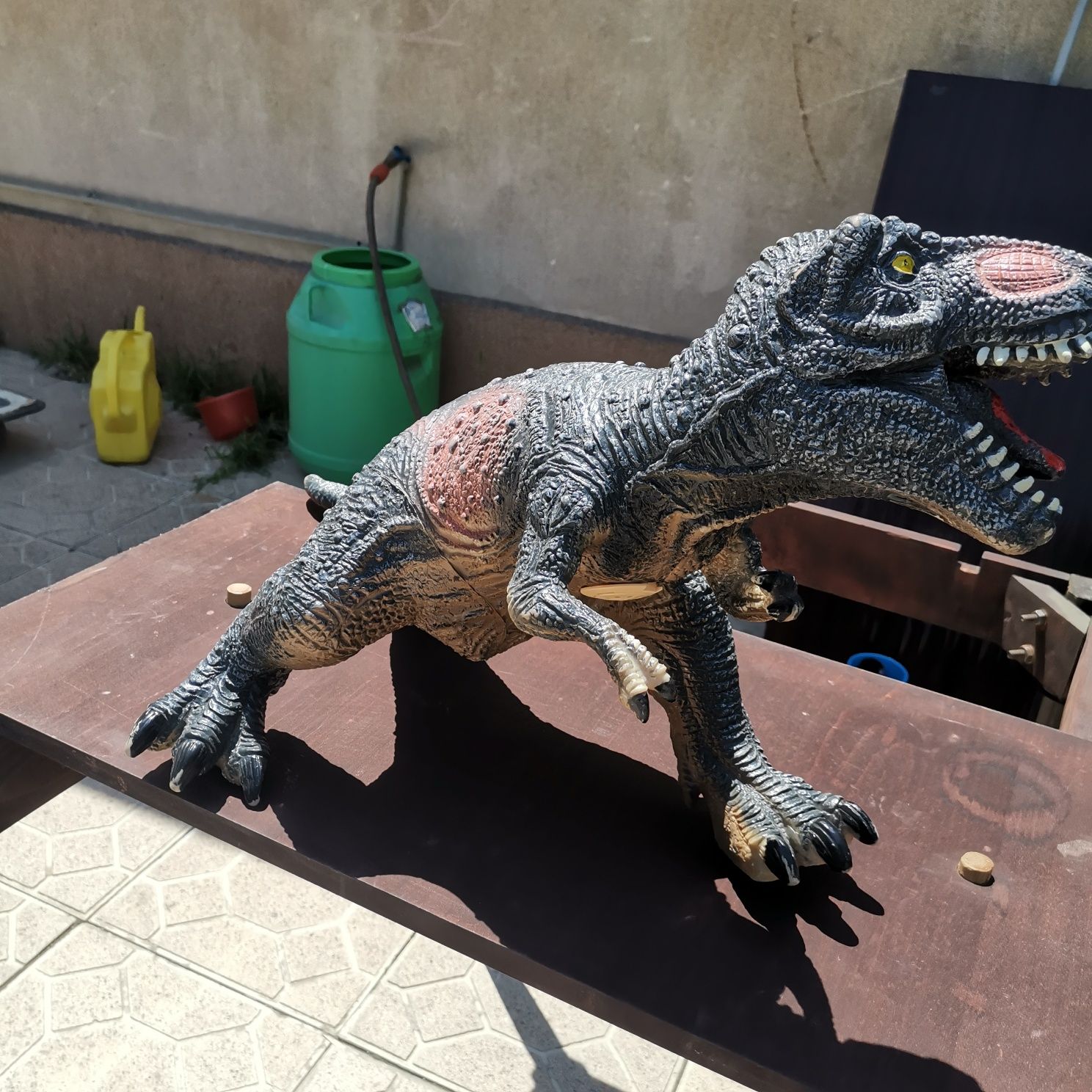 Динозавр T-rex игрушка