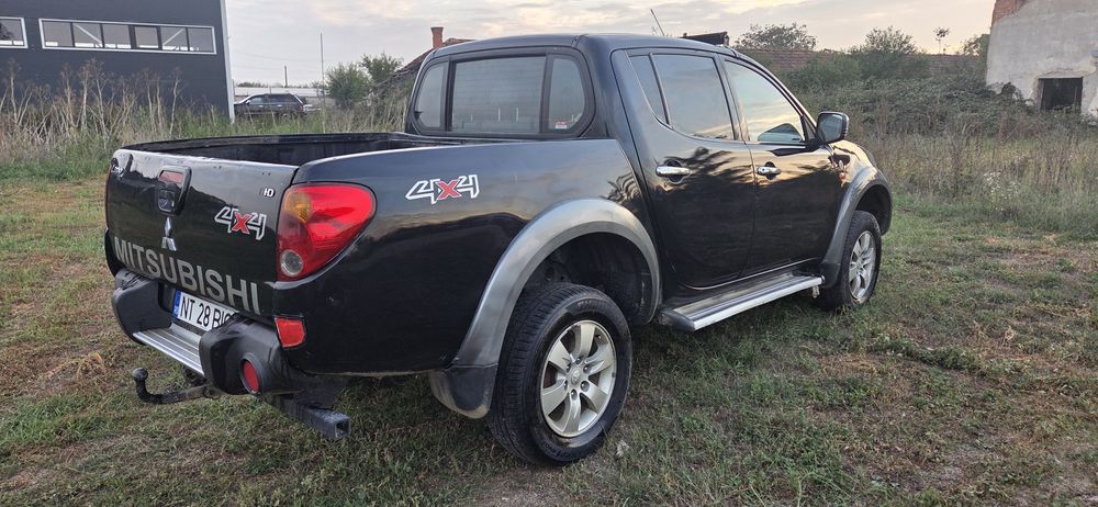 Mitsubishi l200 climatronic  4x4