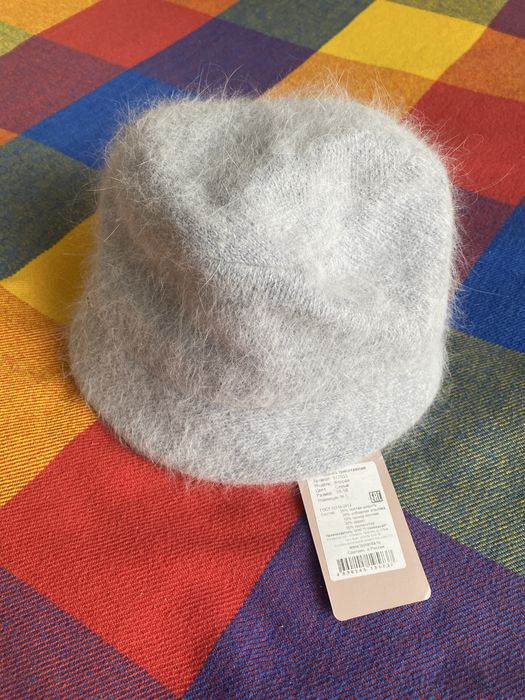 Продам шапку трикотажный