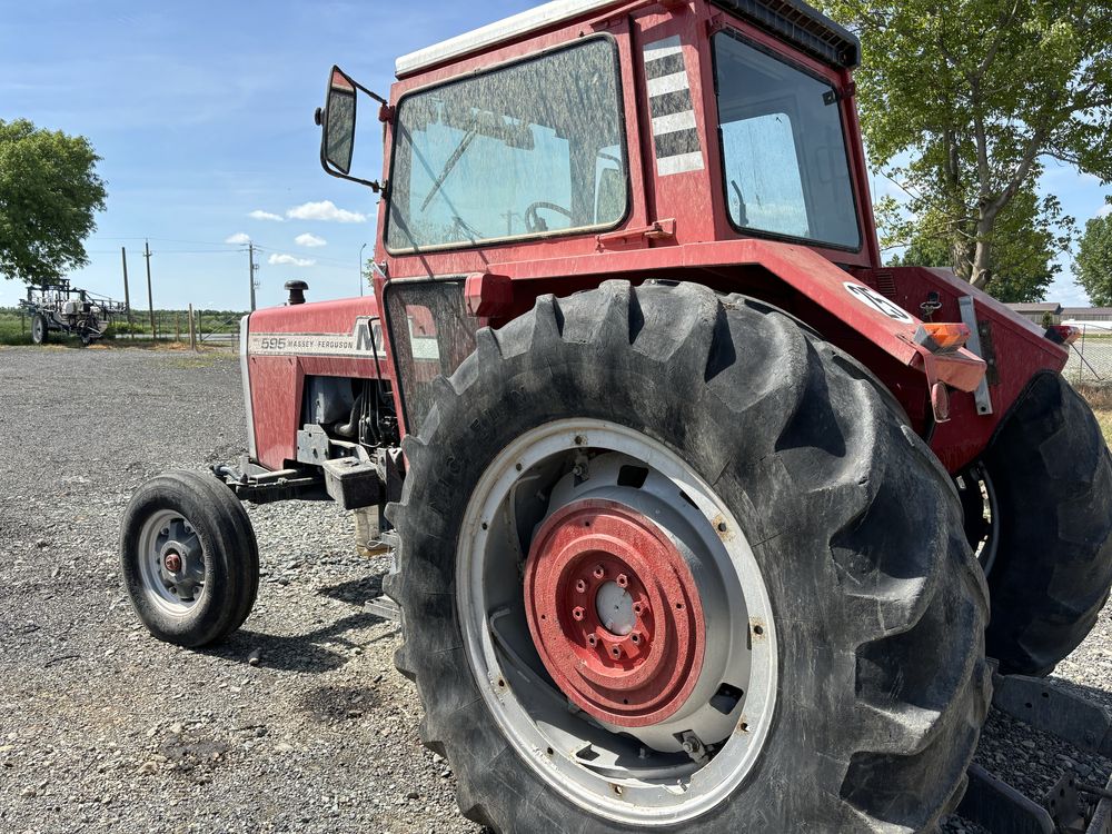 Tractor Massey Ferguson