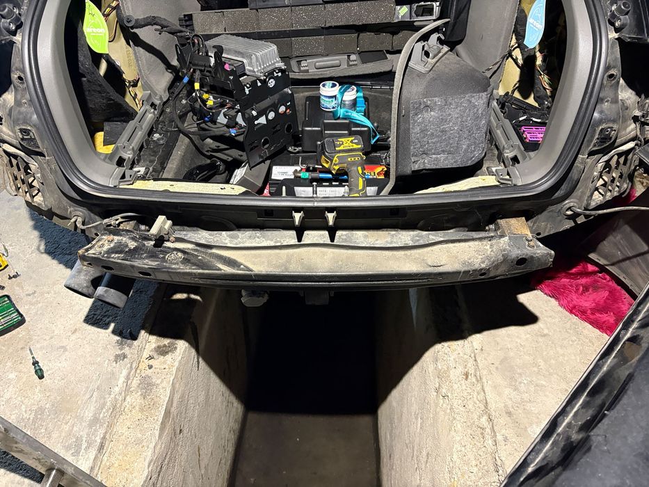 Carlig remorcare Audi A4 B8