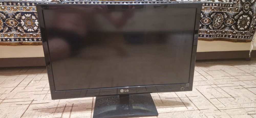 Продаю монитор LG