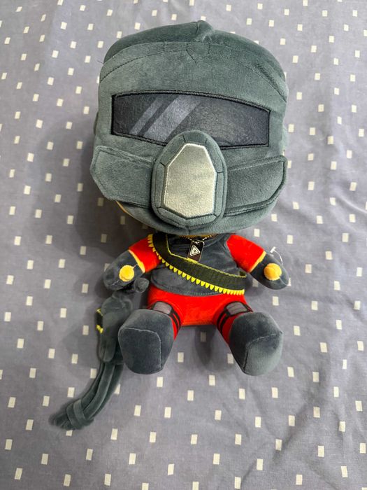 Продавам колекция Paradoxum Games меки играчки-6бр.