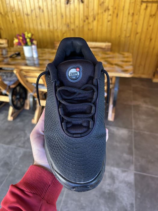 Adidasi nike dn marime 42 (mia venit alta marime)