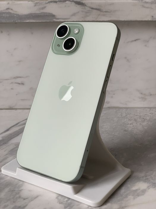 IPhone 15  256GB Green - Като Нов