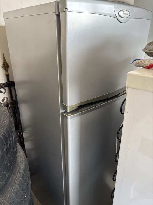 Lada frigorifica si frigider de vanzare