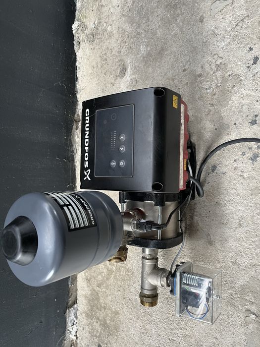 Хидрофорна система Grundfos CMBE 3 – 62