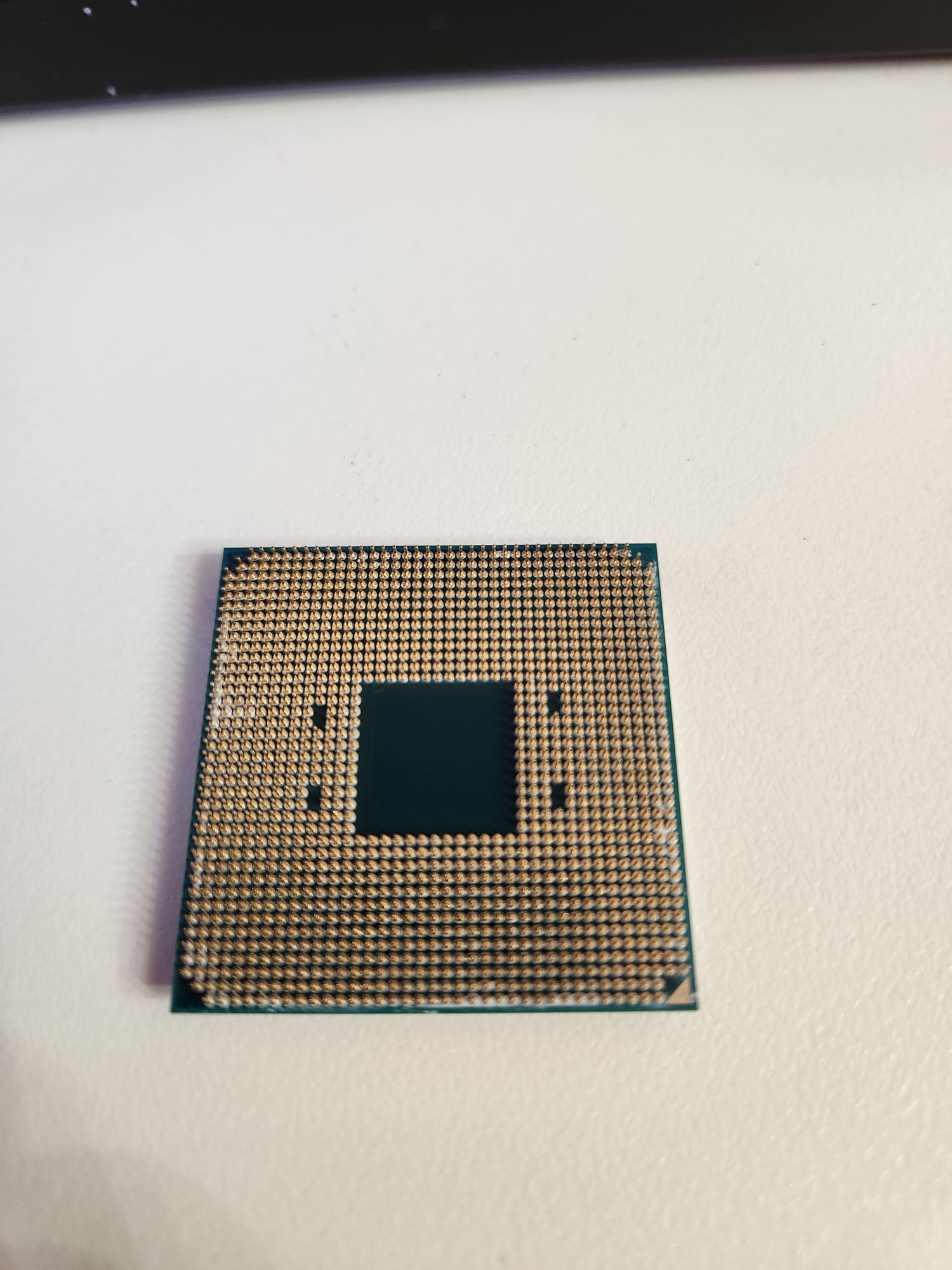 Процесор AMD Ryzen 5 2600
