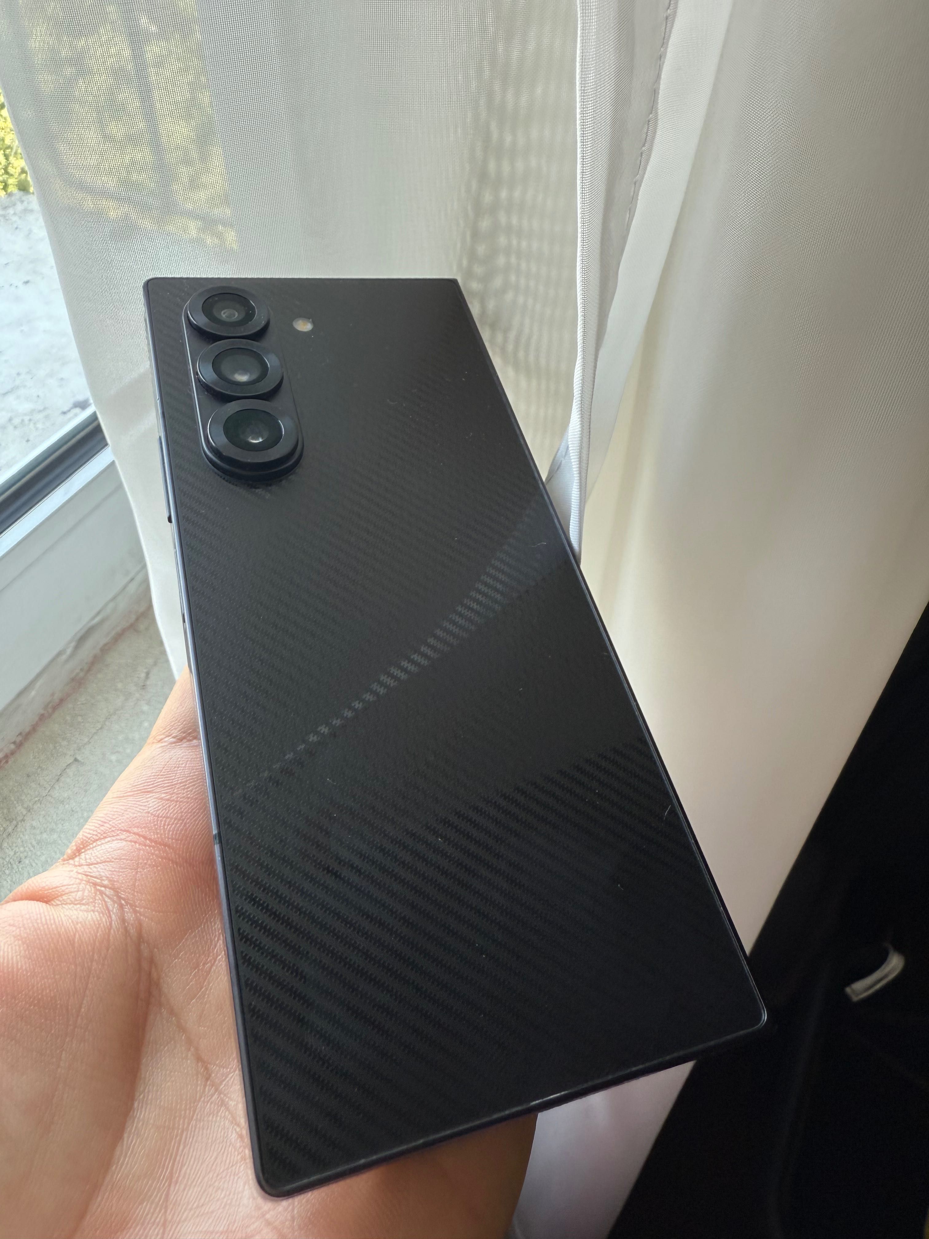 Samsung Galaxy Z Fold 6