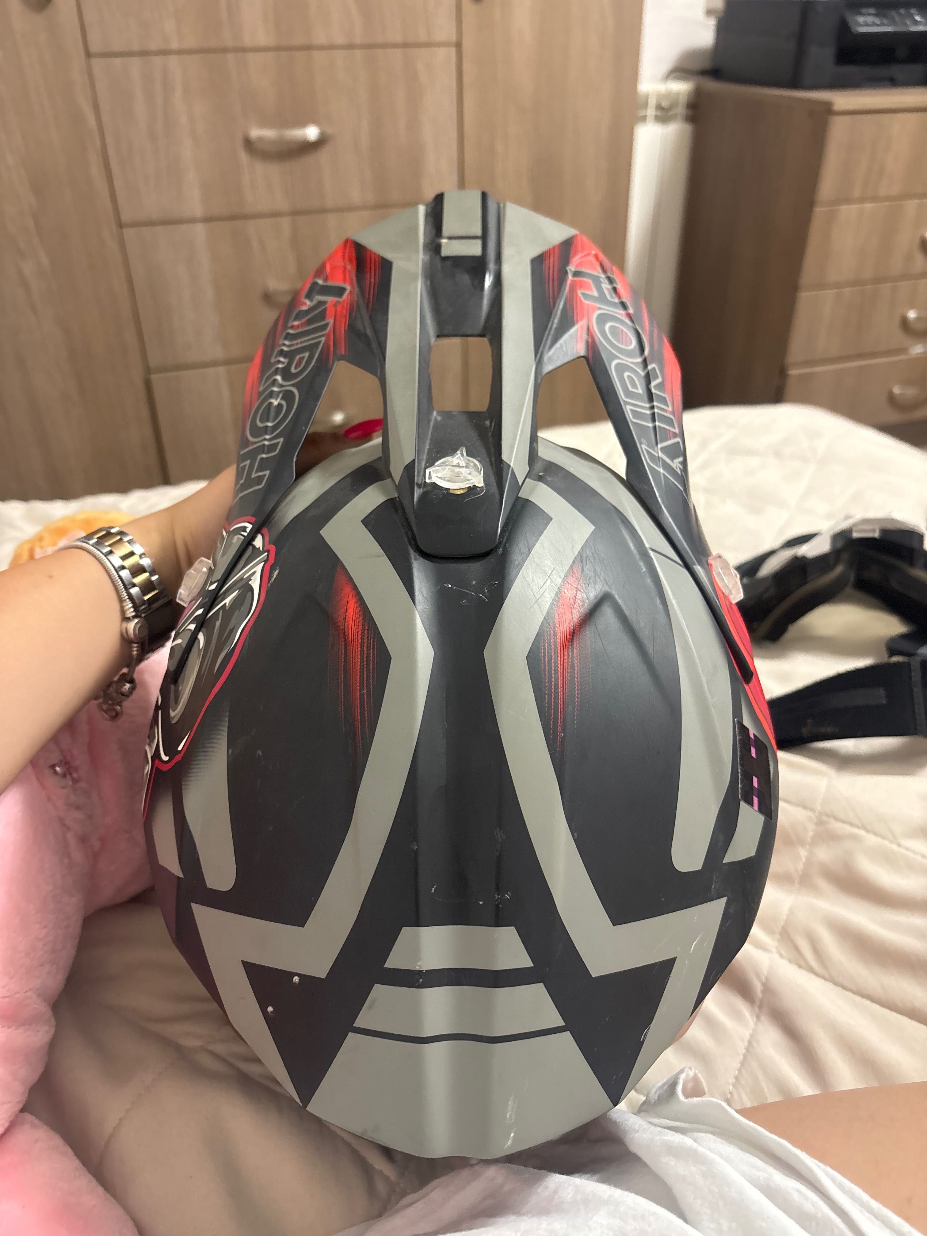 Каска Airoh Wraaap Cyber Red Matt, размер S
