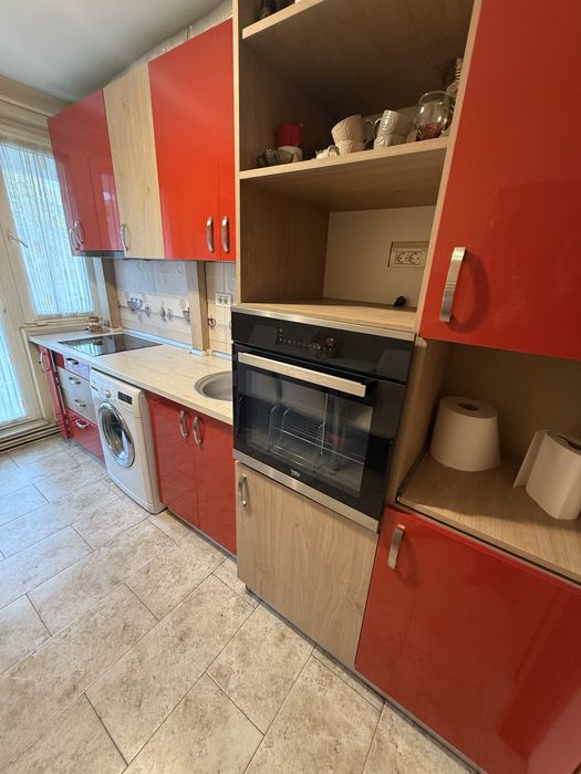 Inchiriez apartament 3 camere ultracentral Arad