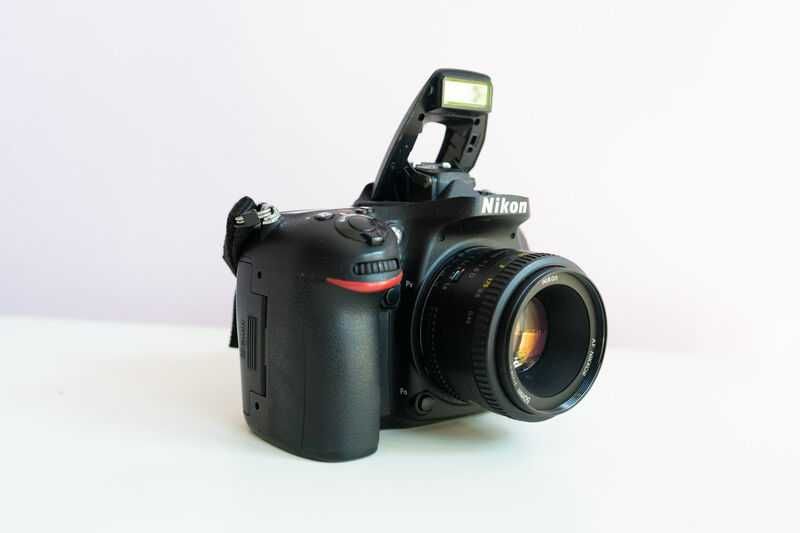 Фотоапарат Nikon D7100 (тяло)
