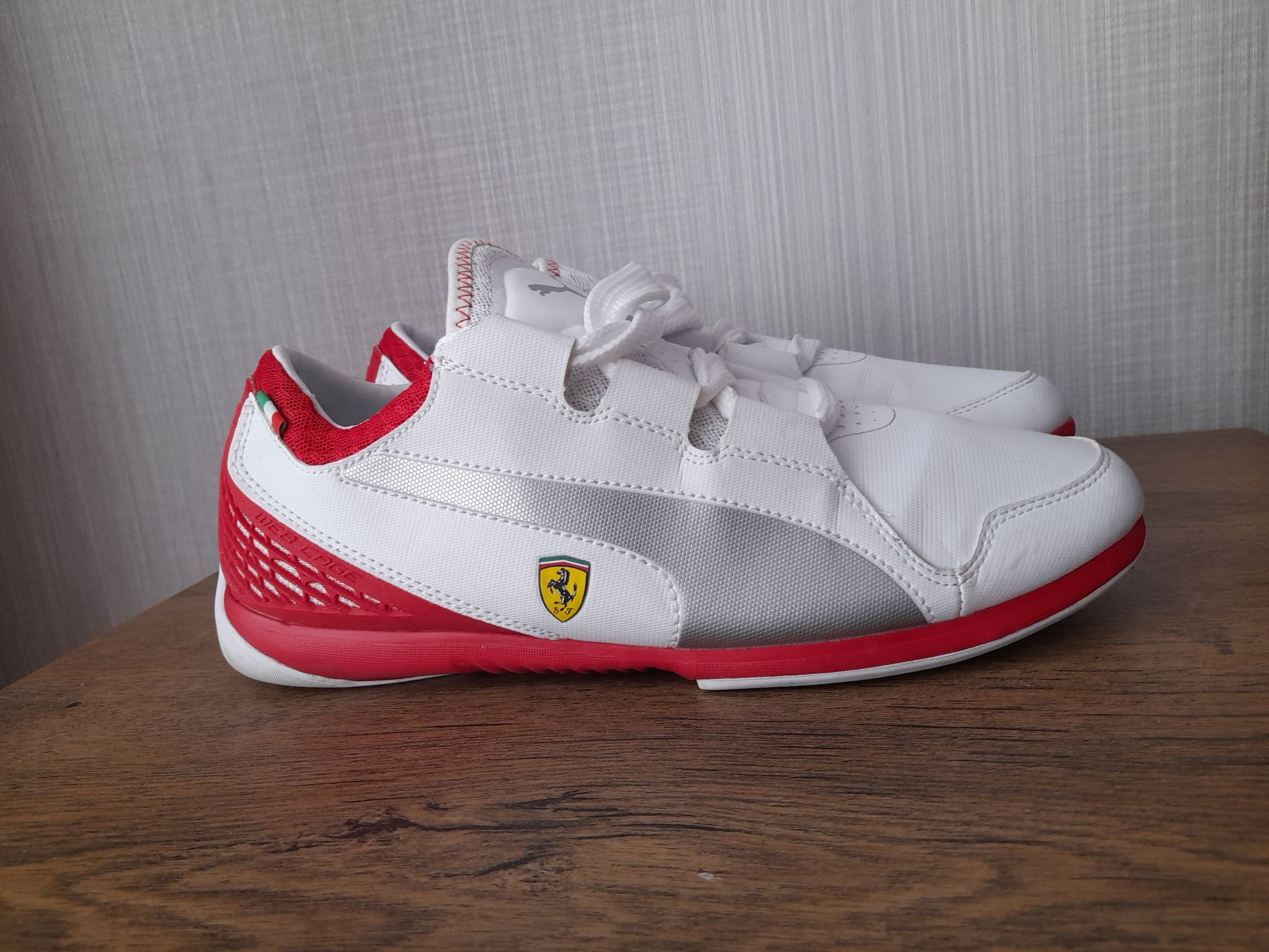 Puma Ferrari маратонки 41- 42 номер.