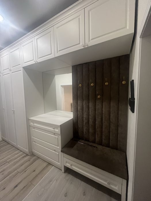 Прихожая мебель в отличном состоянии!