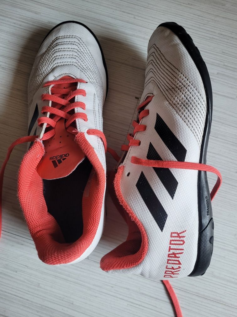 Бутонки  Nike и футболни обувки Adidas- 38 номер, момче