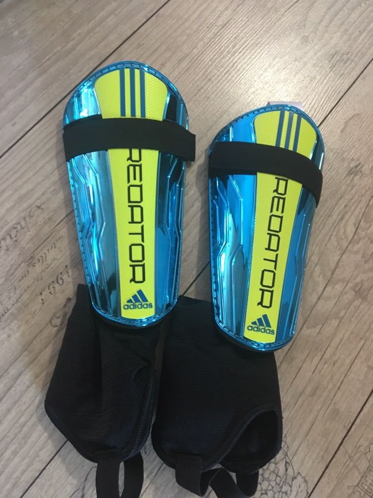 Футболни кори adidas