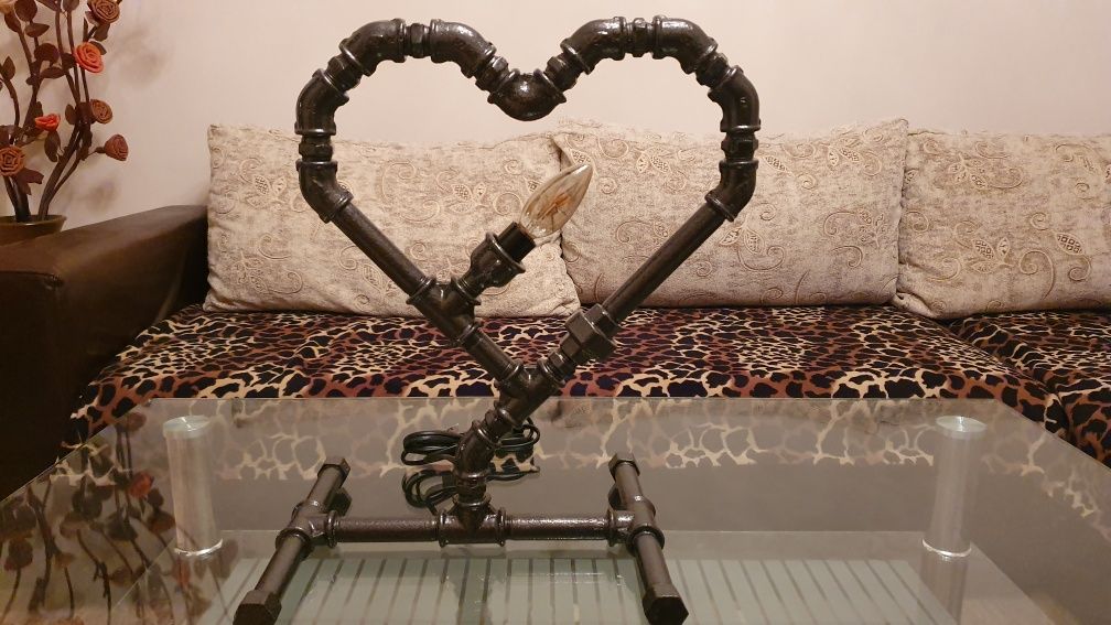 Декоративна лампа - Сърце ( Industrial pipelamp) Свети Валентин