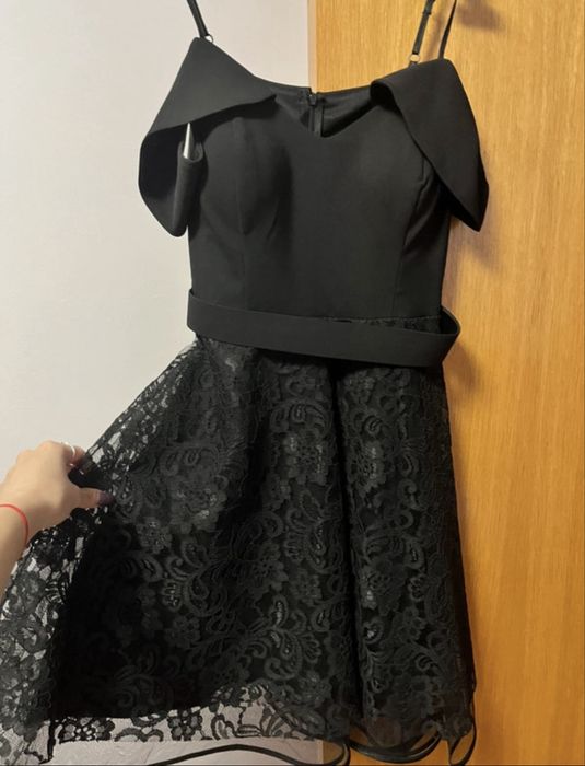 Rochie de seara neagra cu dantela