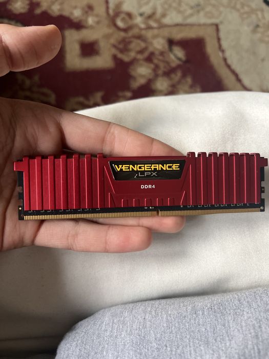 Продам оперативный память 8GB для пк срочно