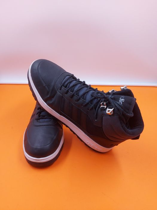 Adidas номер 44 2/3 Оригинални мъжки кецове