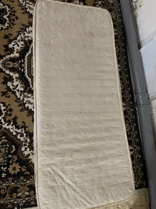 Продам матрас 1,90*80