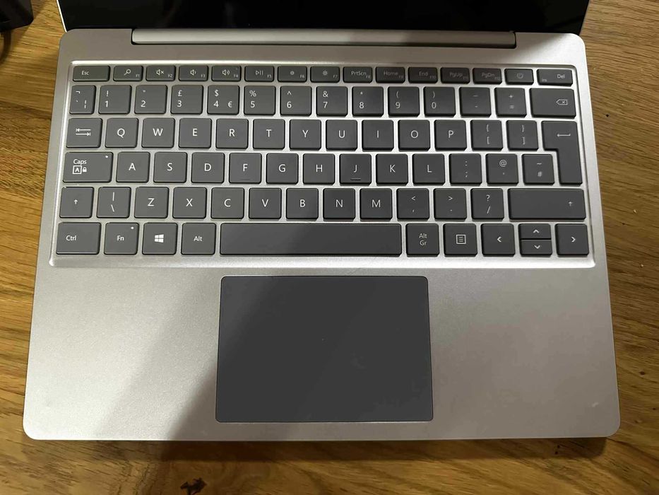 Microsoft Surface Laptop Go Touchscreen i5 10th