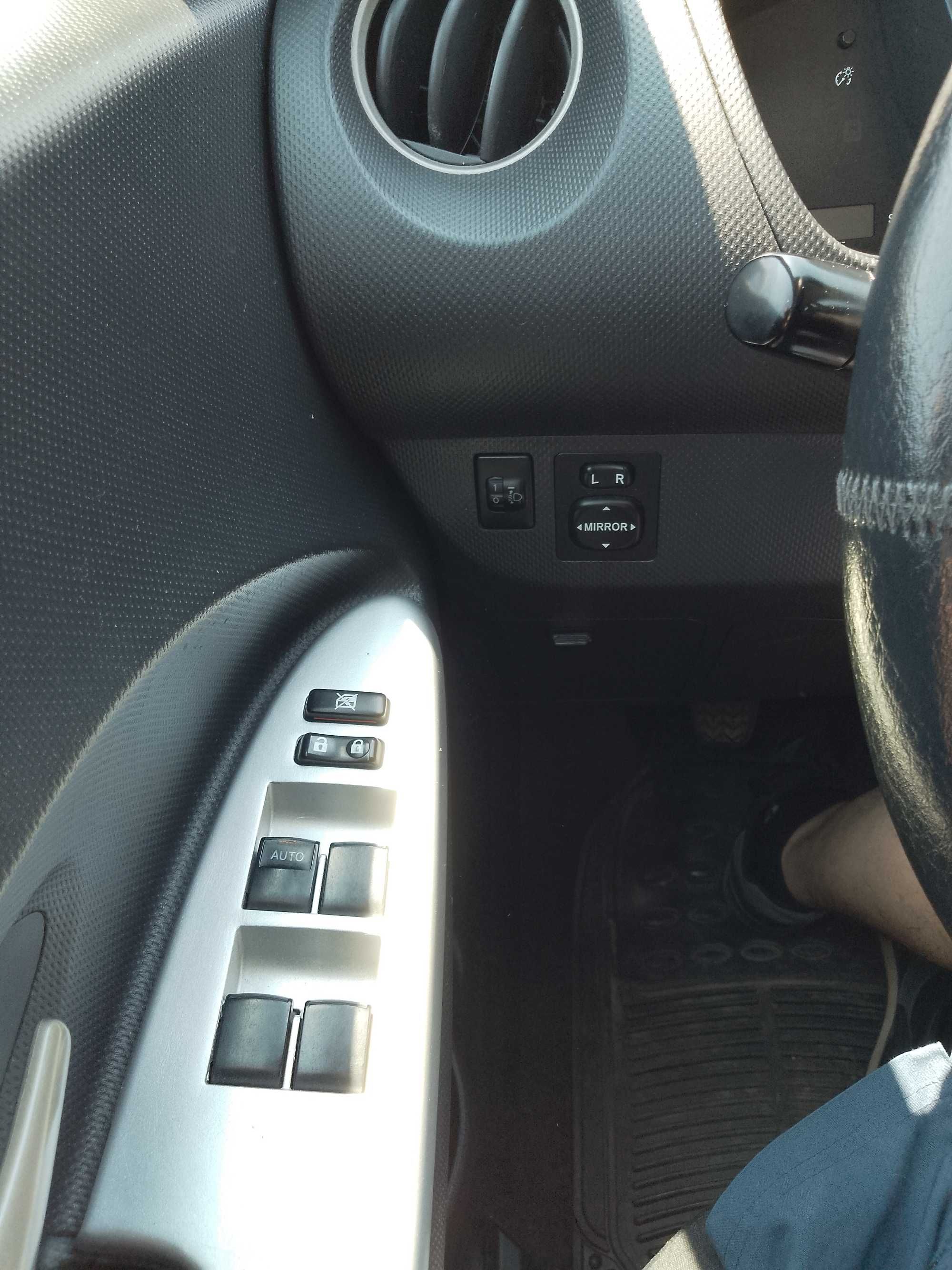 Toyota Urban Cruiser 1,33 VVT-I , с автокаско, климатроник, 6 скорости