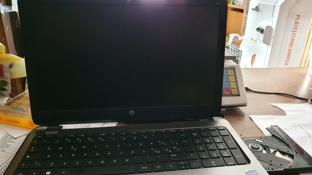 Vand Laptop HP 250 G3