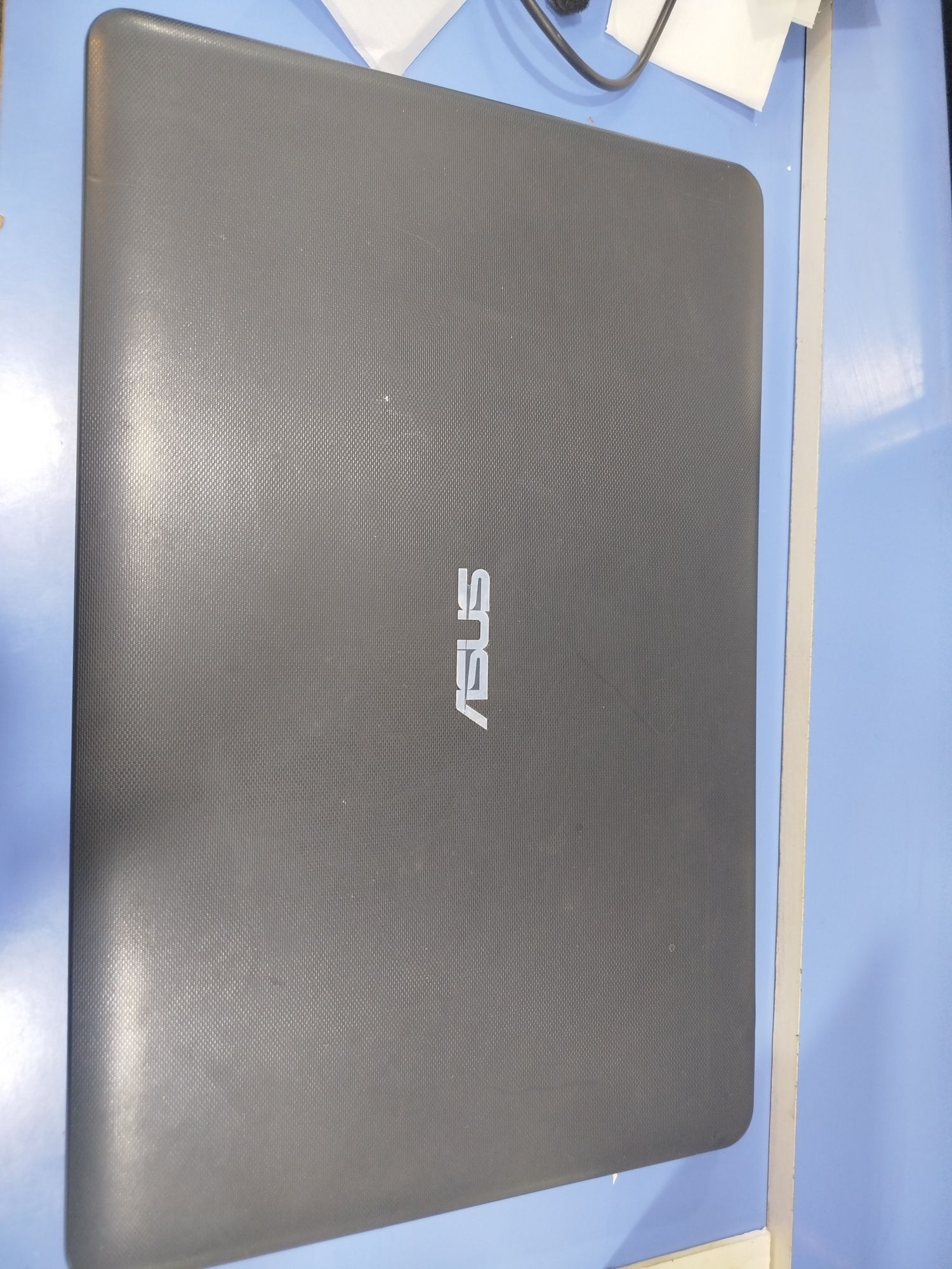 Ноутбук Asus X751L i3/SSD/17,3" HD+