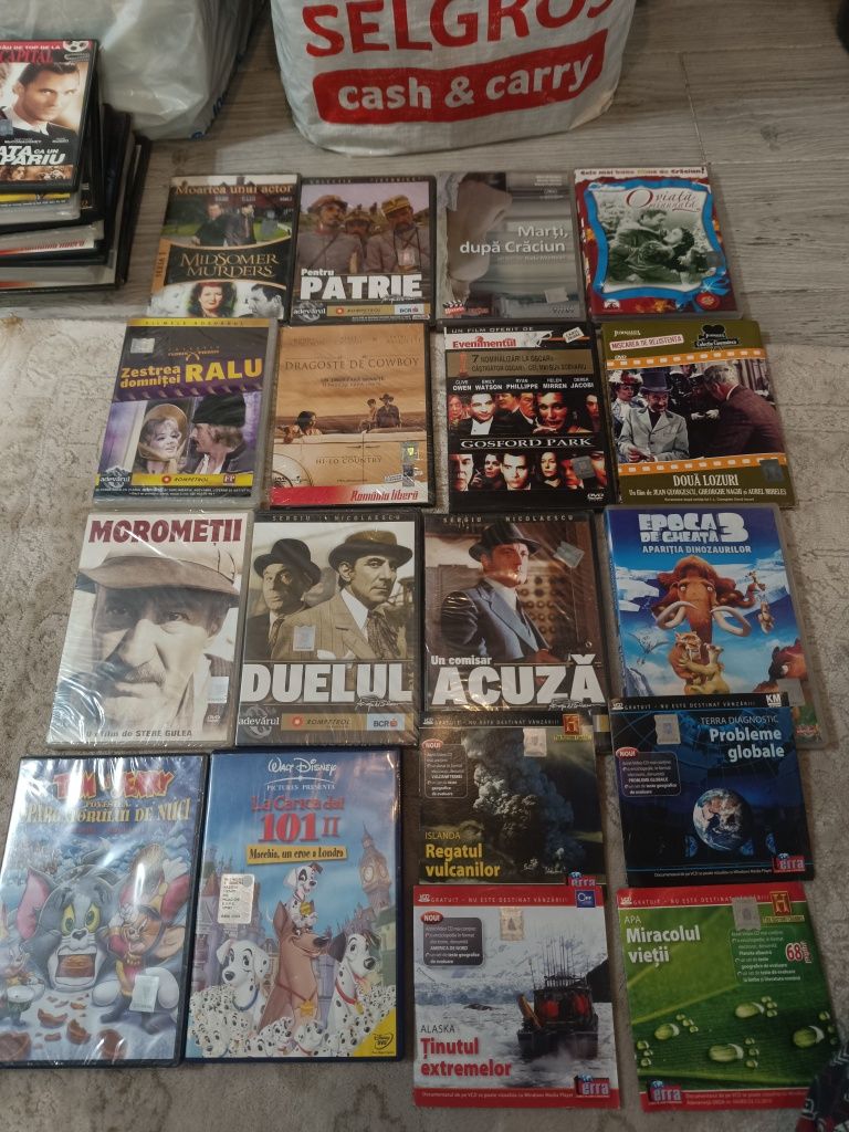 Lot cd-uri muzica/filme colecție