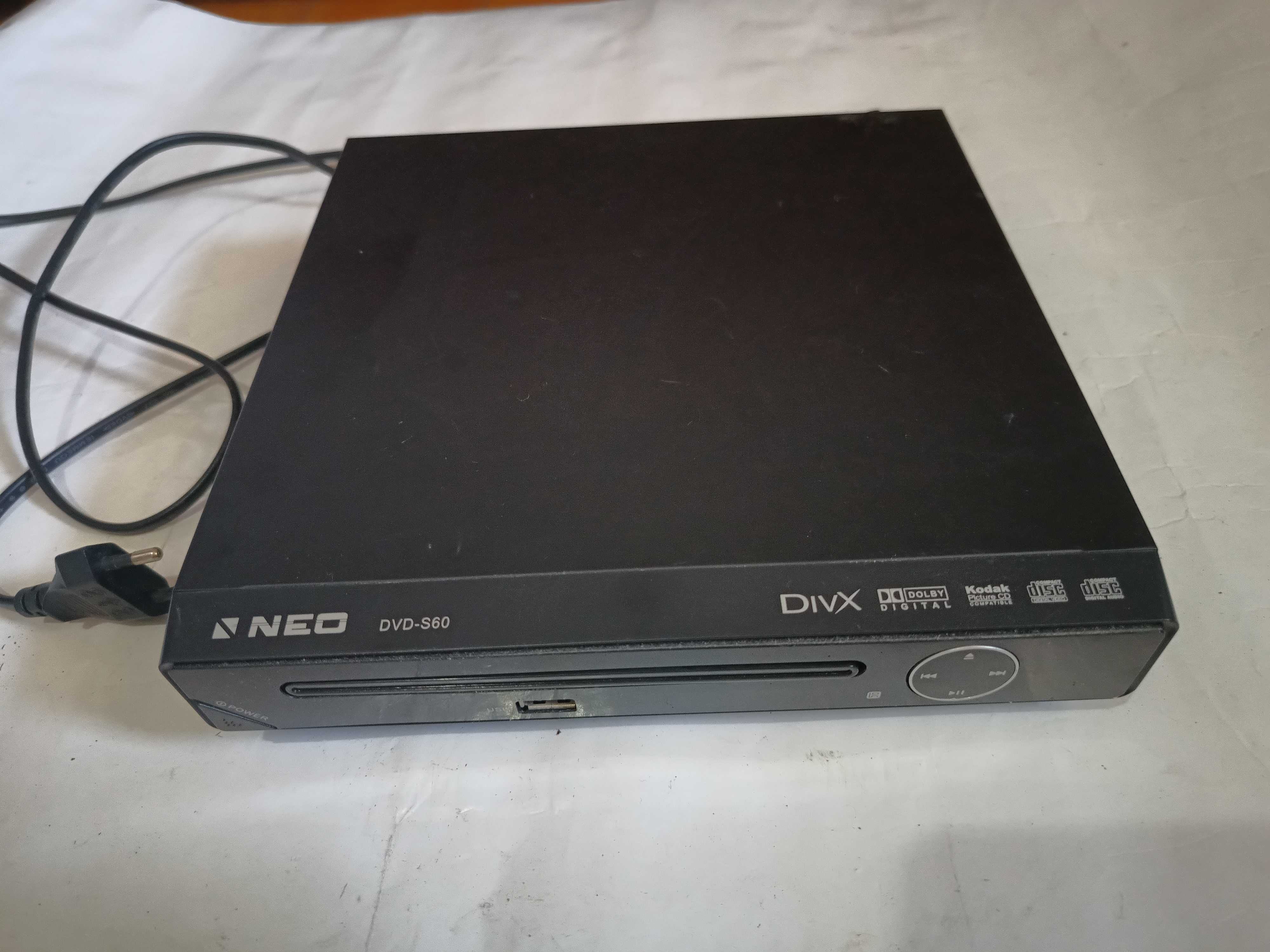 DVD player marca Neo cu USB