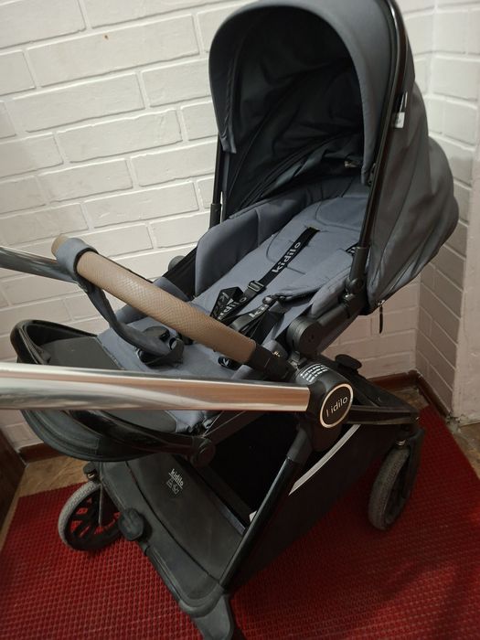 Продается детская коляска в хорошем состоянии,  без дефектов.