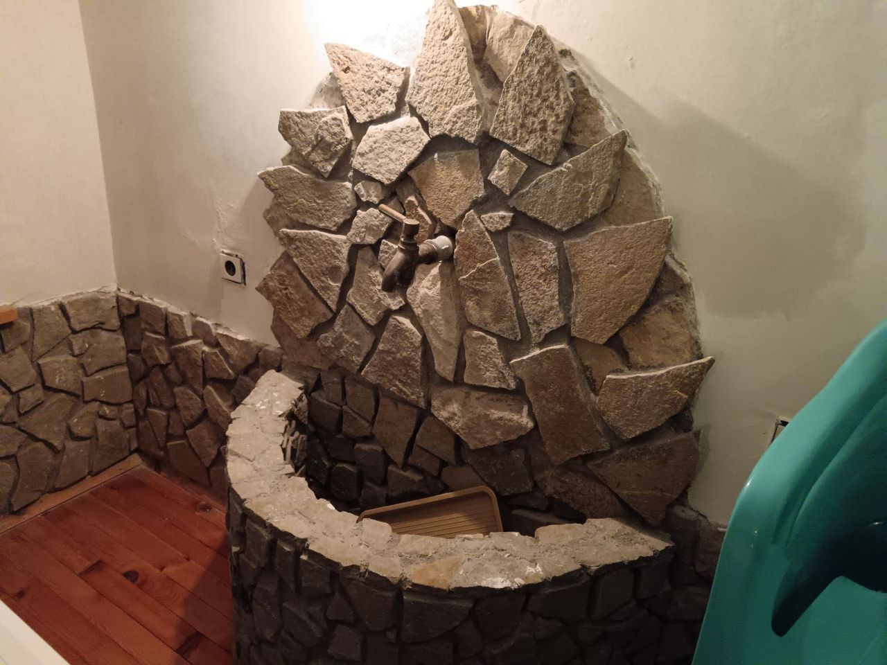 Продава се Къща в с. Айдемир, Област Силистра - 70 кв.м за 1312 €/кв.м - Снимка #9