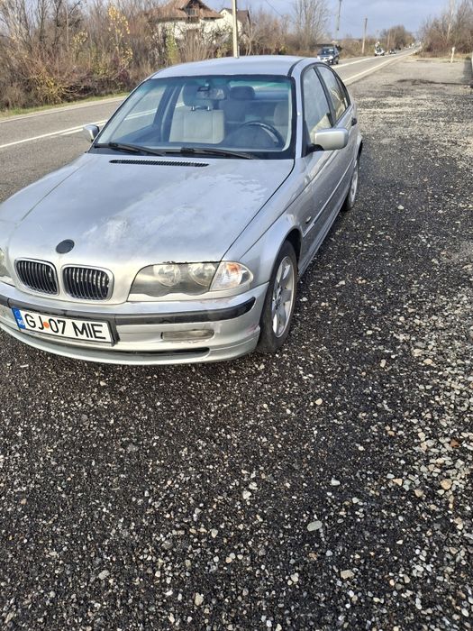 Vând BMW e46 320 136