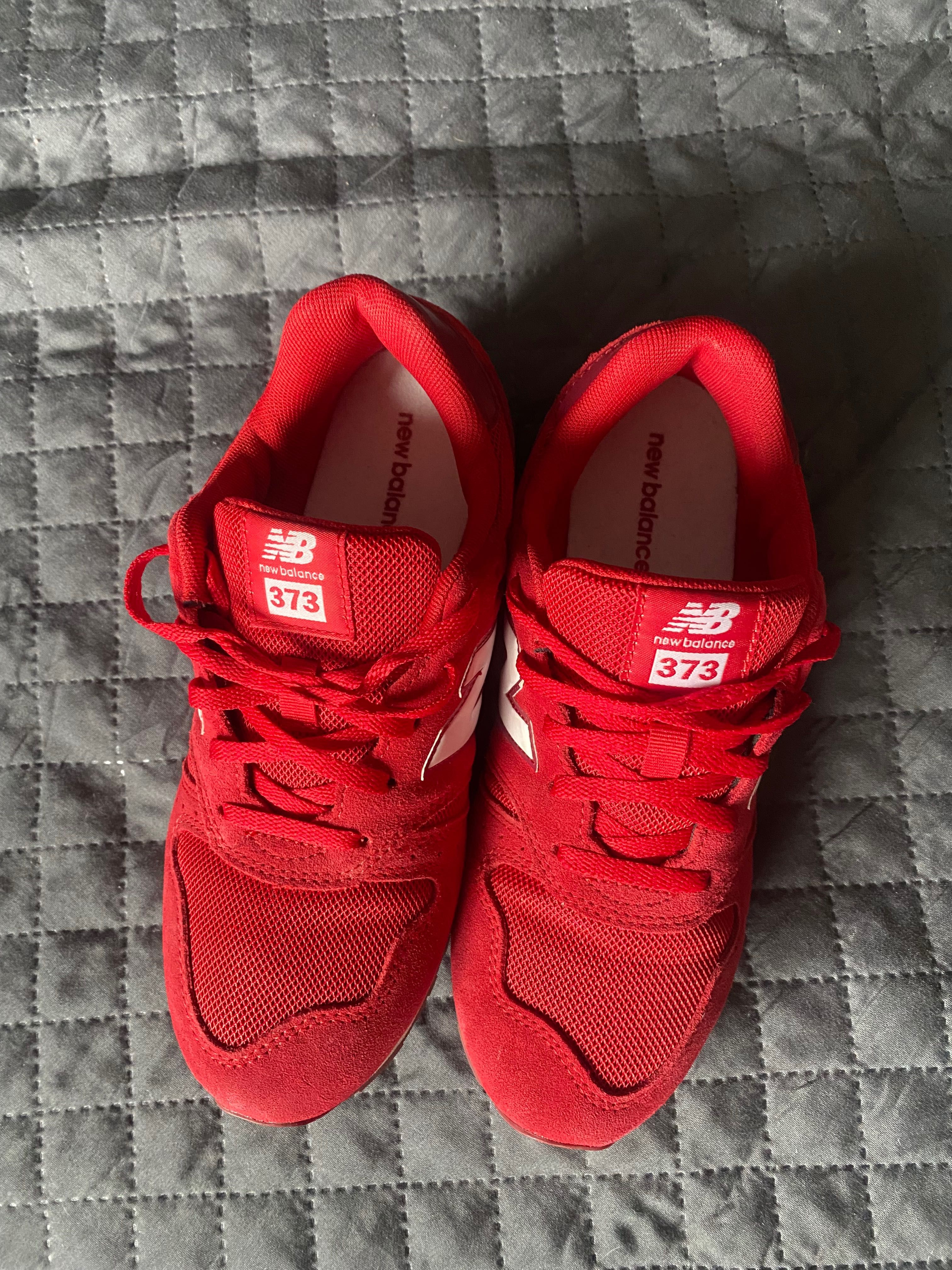 Дамски маратонки New balance 373, номер 37