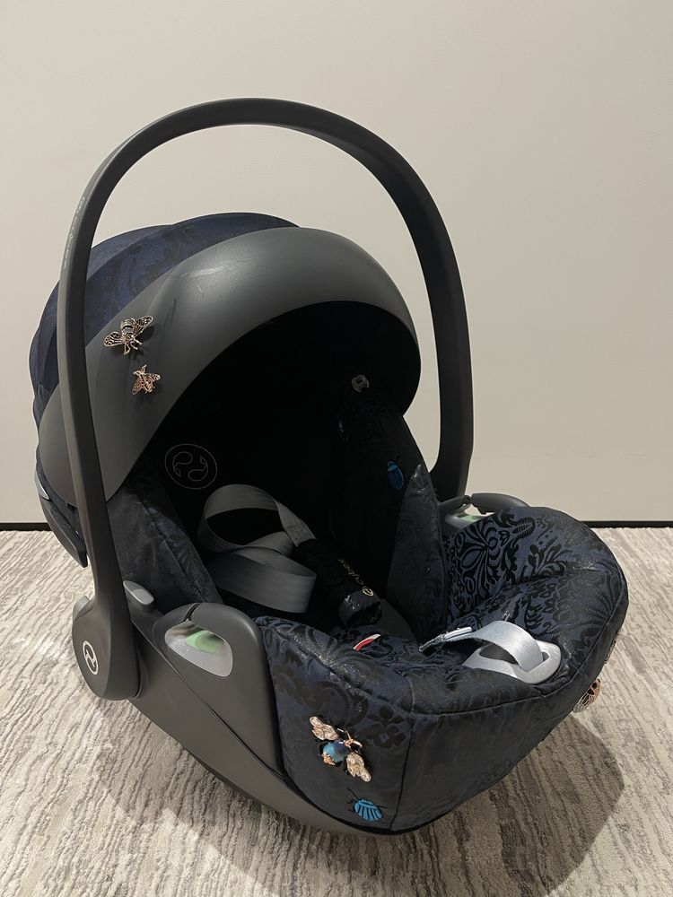 Автокресло Cybex Cloud T