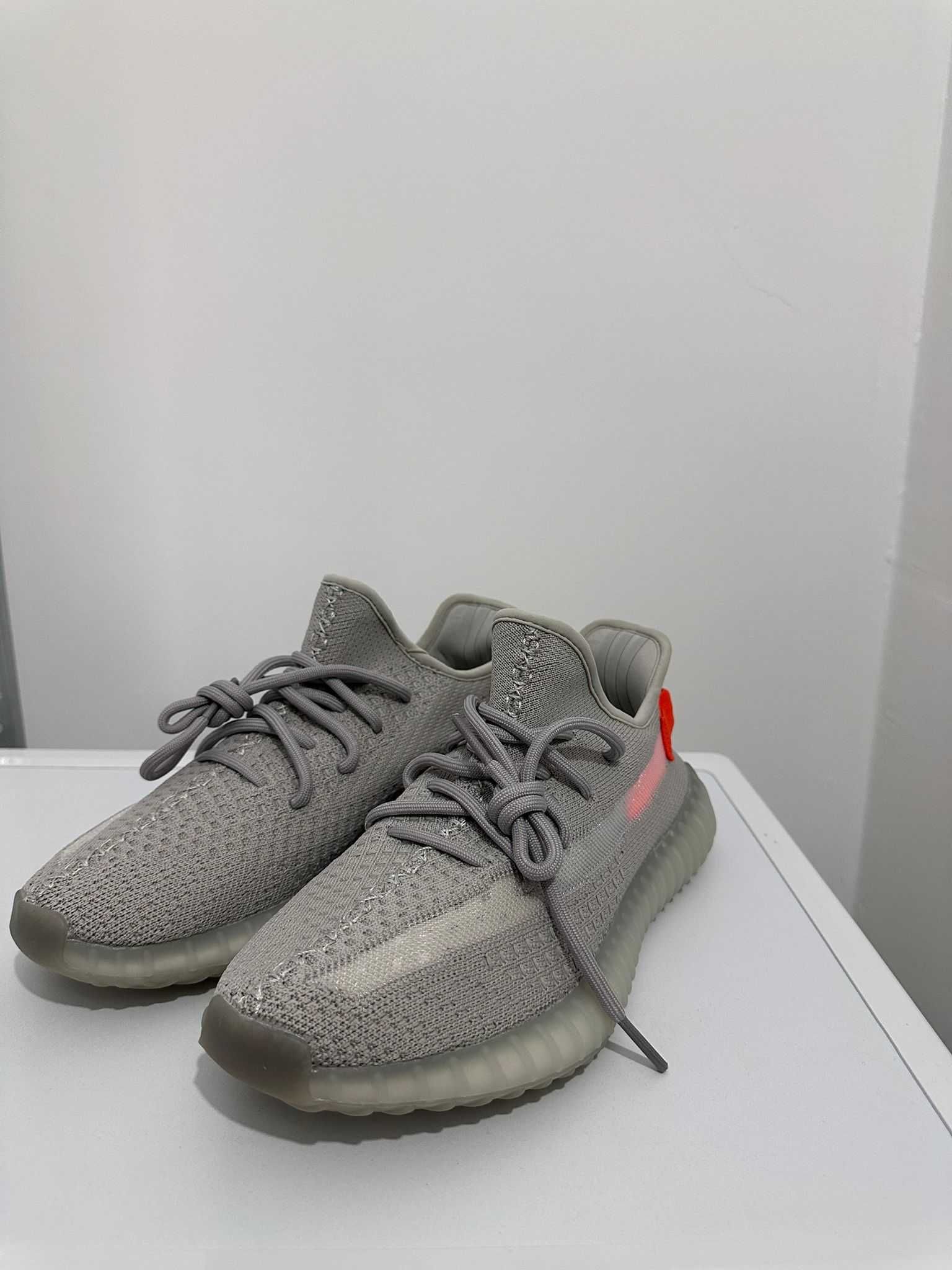 Adidas Yeezy Boost 350 V2 Tail Light