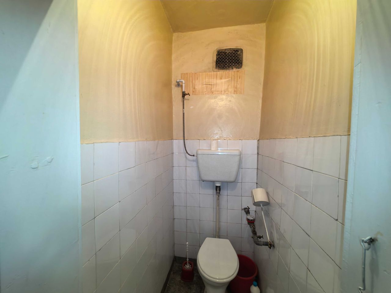 Продава се Тристаен апартамент в Ямбол, Зорница - 72 кв.м за 1063 €/кв.м - Снимка #10