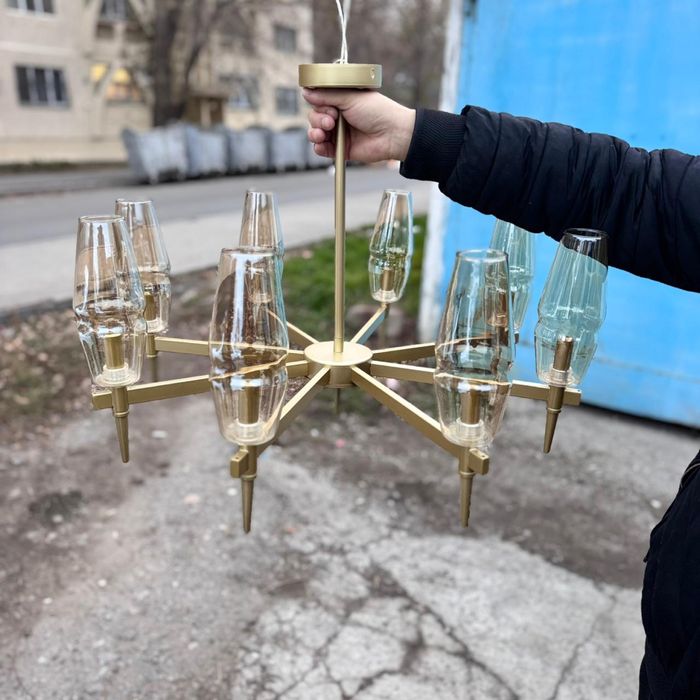 Продам люстра