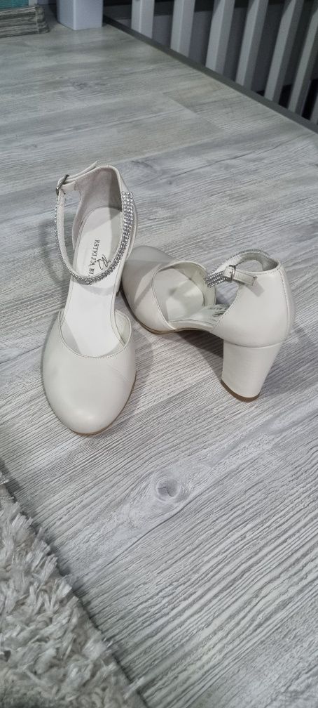 Pantofi din piele Ivory