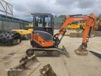 Vând Excavator Hitachi Zaxis 29 - 3 tone 
Greutate: 3 tone An